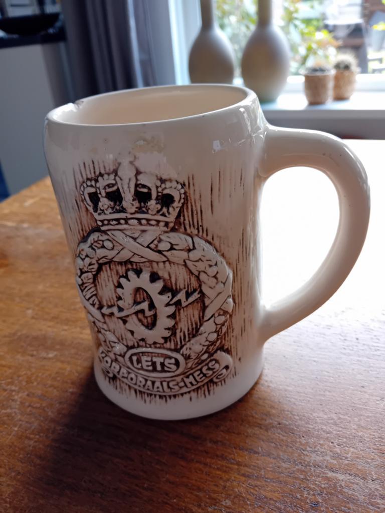 Bierpul korporaals-mess, Ophalen of Verzenden, Luchtmacht, Nederland, Overige typen