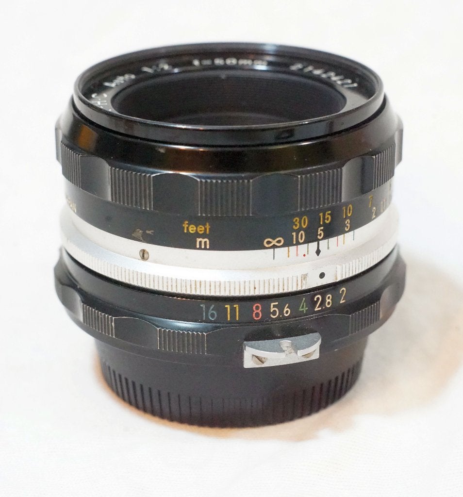 Nikon - Nikkor H.C auto 50mm f2 (2142421) e.a. Nikon lenzen, Ophalen of Verzenden, 1960 tot 1980