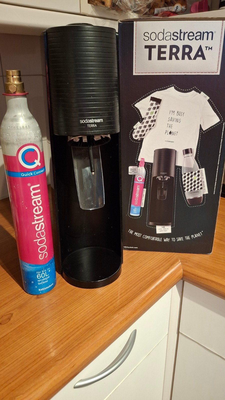 Sodastream Terra apparaat met CO2 cilinder en handleiding, Witgoed en Apparatuur, Onderdelen en Toebehoren, Zo goed als nieuw