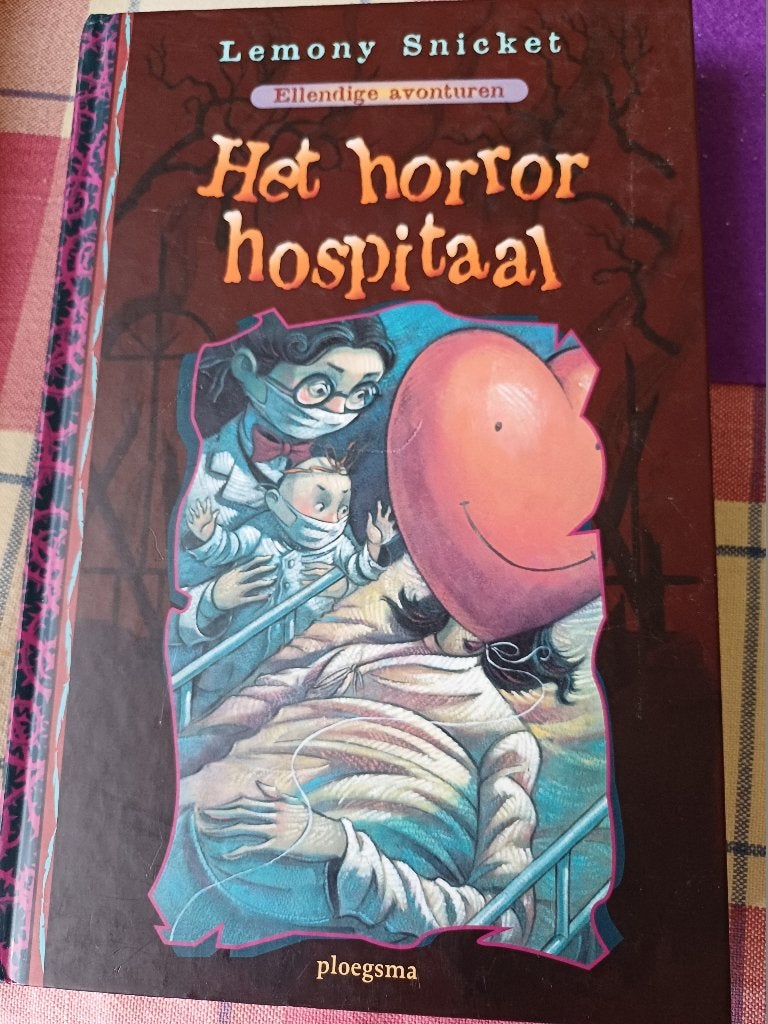 Lemony snicket:ellendige avonturen / 8 het horror hospitaal, Ophalen, Gelezen, Lemony snicket