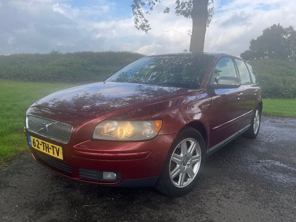 Volvo V50 2.4 Automaat LPG Youngtimer APK09-27 Veel historie, Zwart, 700 kg, 2435 cc, Particulier
