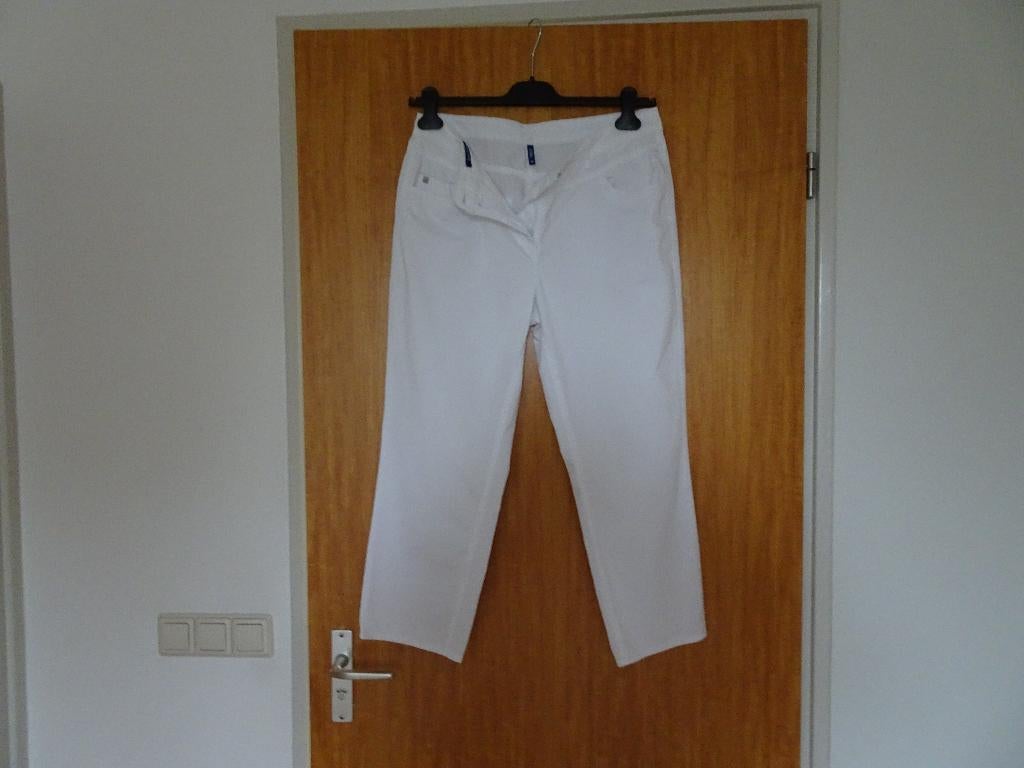 dames broek, Kleding | Dames, Broeken en Pantalons, Nieuw, Maat 38/40 (M), Wit, Driekwart, Verzenden