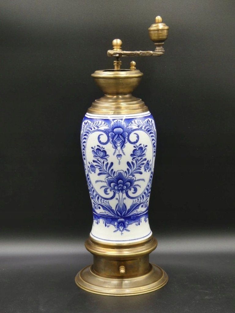 Grote, zeer decoratieve Delftse koffiemolen, 47 cm, Huis en Inrichting, Verzenden, Nieuw, Blauw, 47 cm