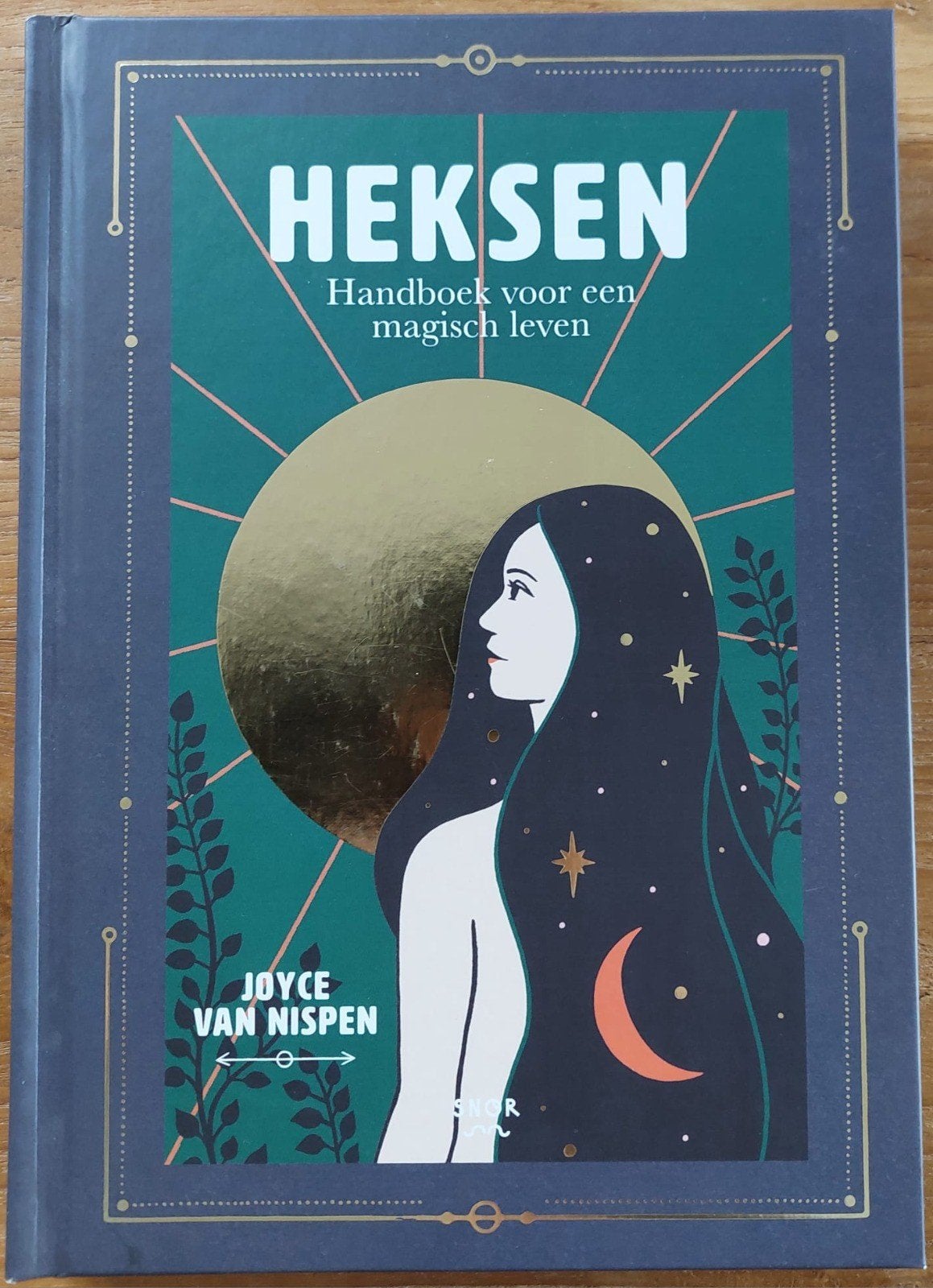 Heksen - Handboek voor een magisch leven - Joyce van Nispen, Gelezen, Spiritualiteit algemeen, Joyce van Nispen, Ophalen of Verzenden