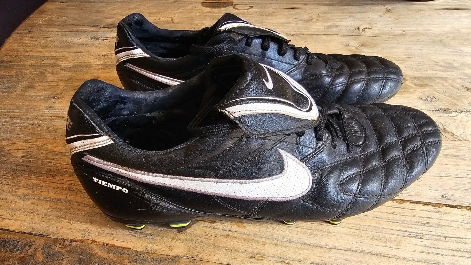Nike Tiempo voetbalschoenen - Maat 45, Maat XS of kleiner, Ophalen of Verzenden, Gebruikt, Schoenen