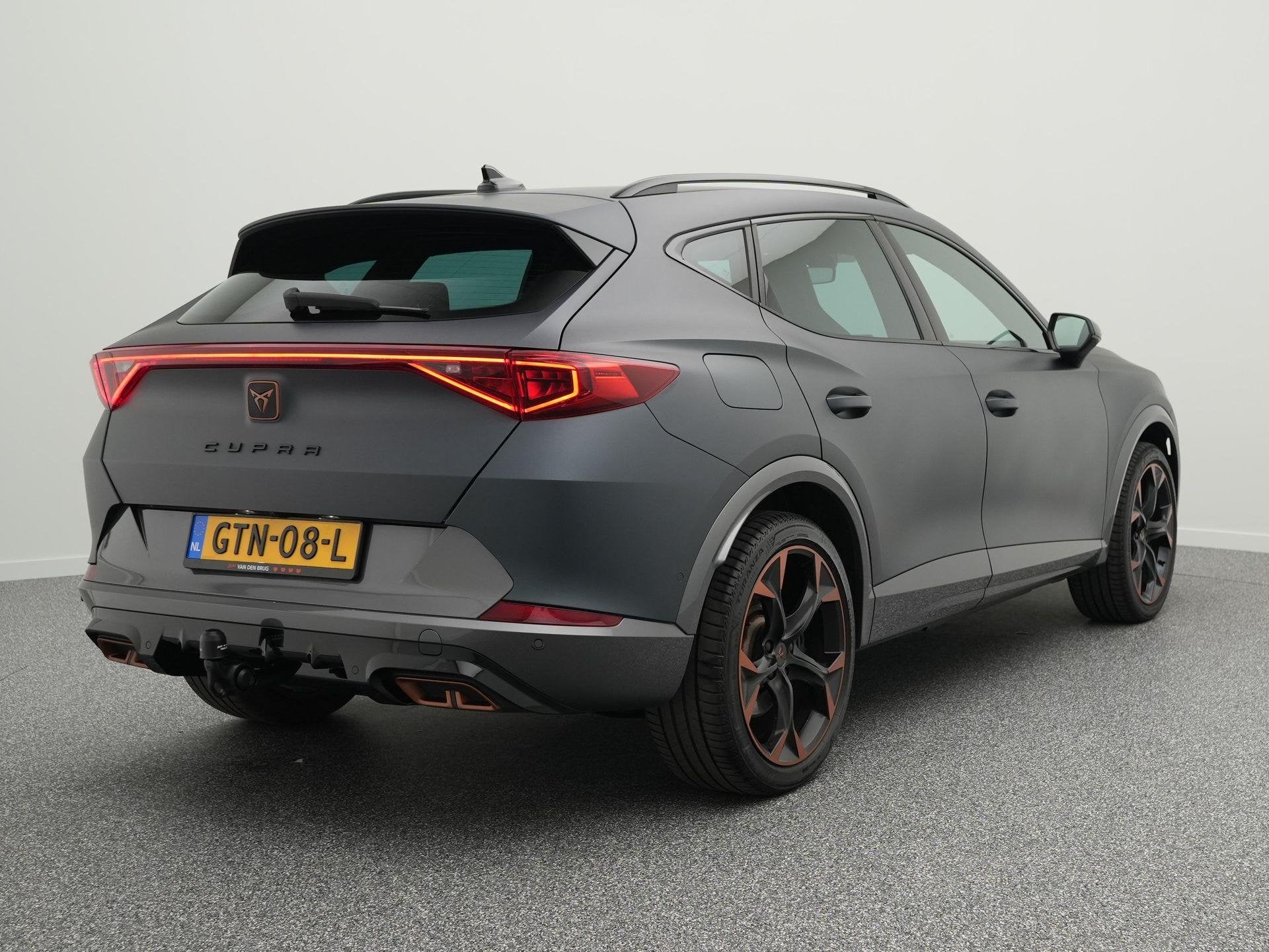 CUPRA Formentor 1.4 e-Hybrid 245pk VZ | Trekhaak | Stoel- &, Auto's, Automatische klimaatregeling, Stof, Gebruikt, 4 cilinders