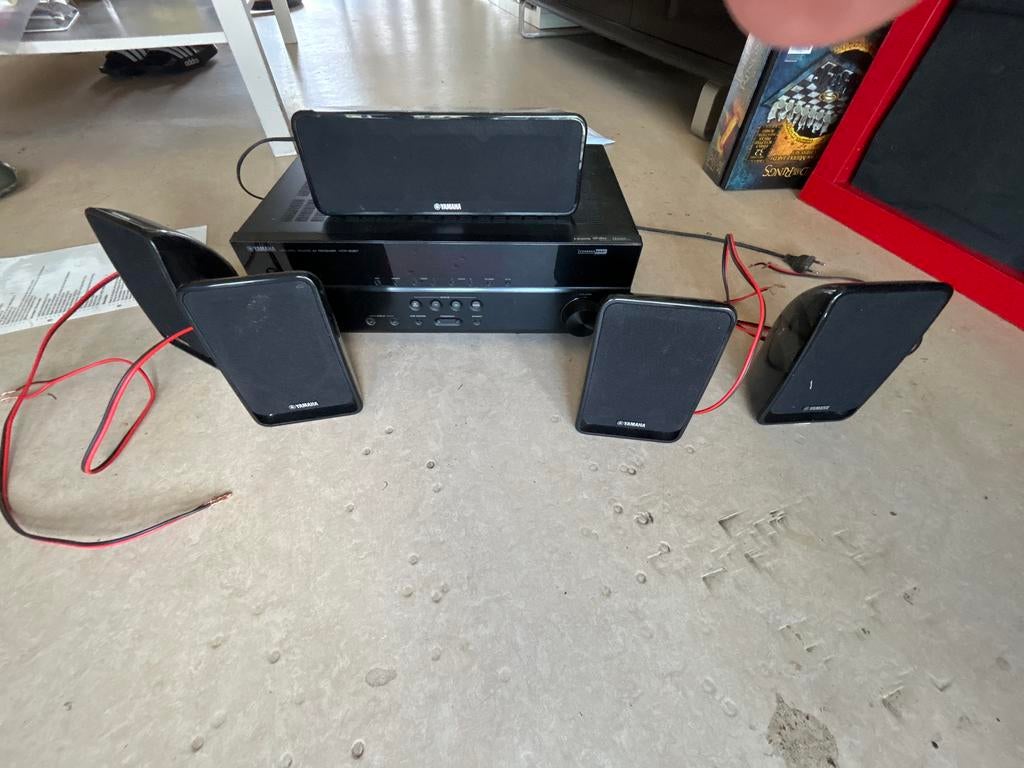 Yamaha HTR-2067 receiver met 5 speakers, Ophalen of Verzenden, Gebruikt