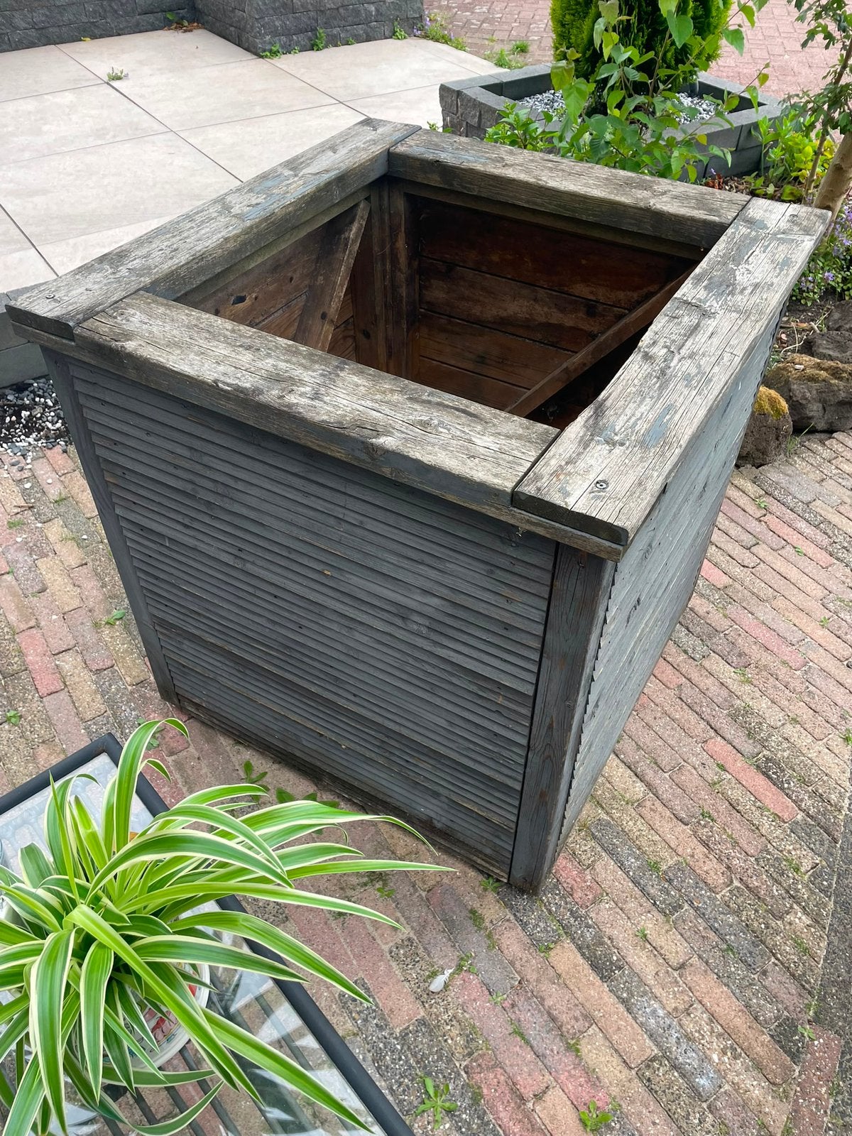 Grote robuuste plantenbak, Tuin en Terras, Bloembakken en Plantenbakken, Ophalen, Gebruikt, Vierkant, 60 tot 100 cm