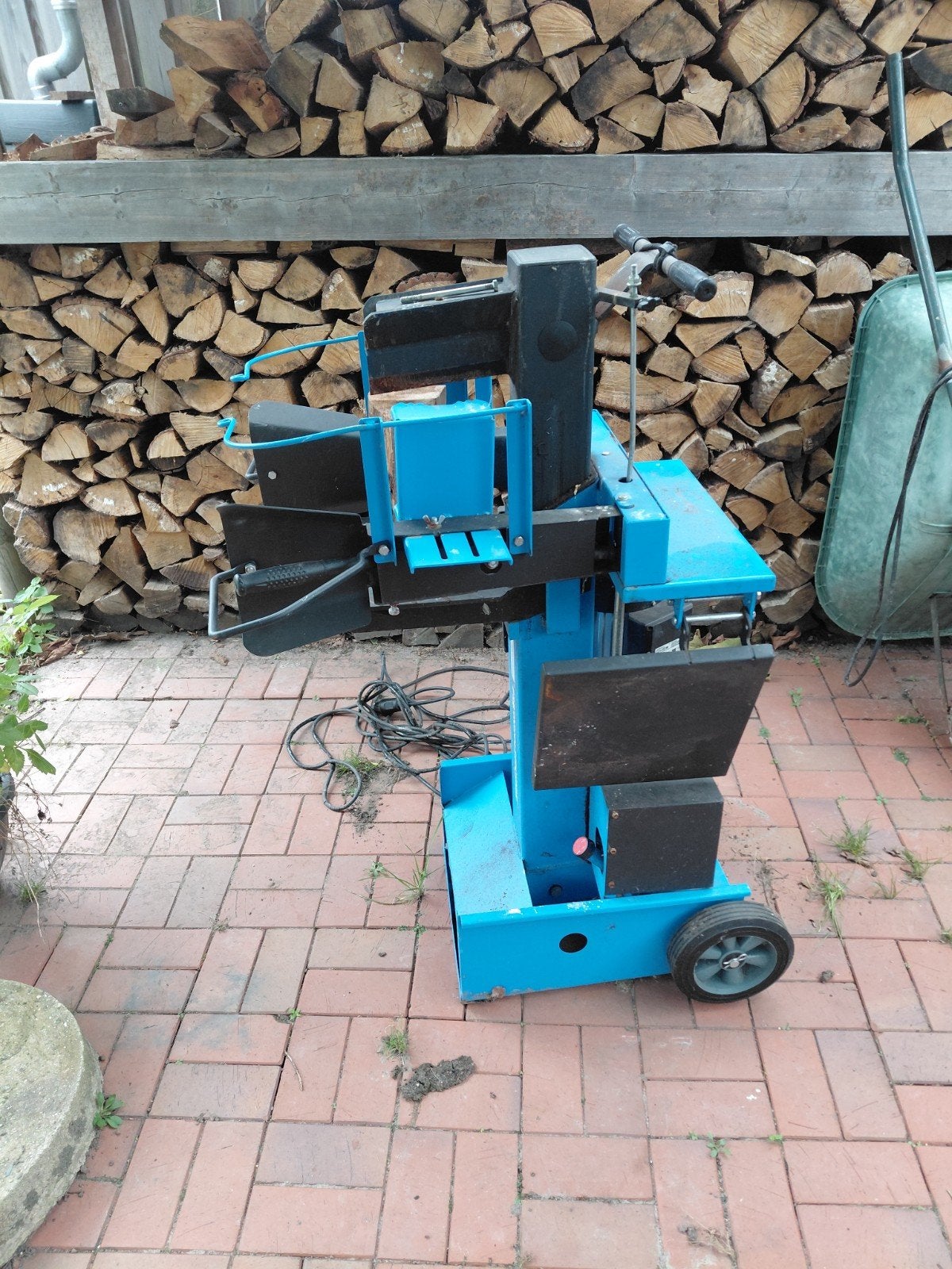 Huur Kloofmachine 8 Ton - Krachtig en Efficiënt, Tuin en Terras, Ophalen of Verzenden, Gebruikt, Elektrisch, Staand