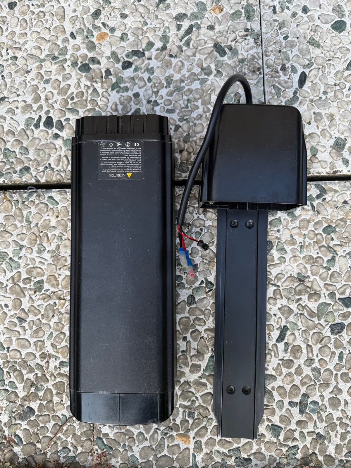 36V Accu met Accuhouder en Oplader voor E-bike, Fietsen en Brommers, Gebruikt
