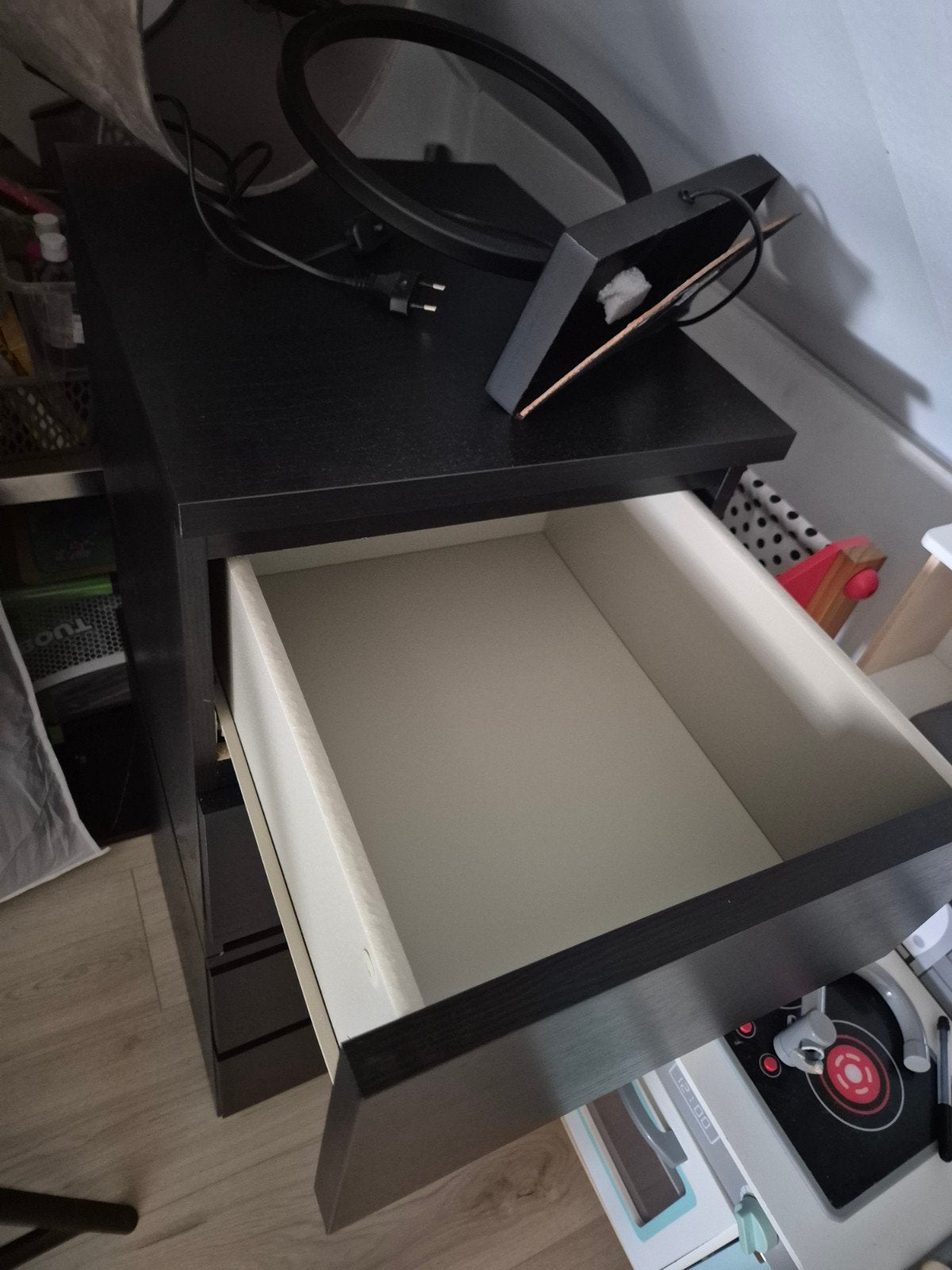 2 x ikea nachtkastje zwart, Ophalen