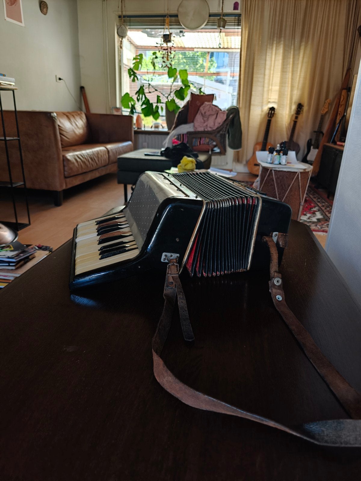 Accordeon, Huizen en Kamers, Kamers te huur