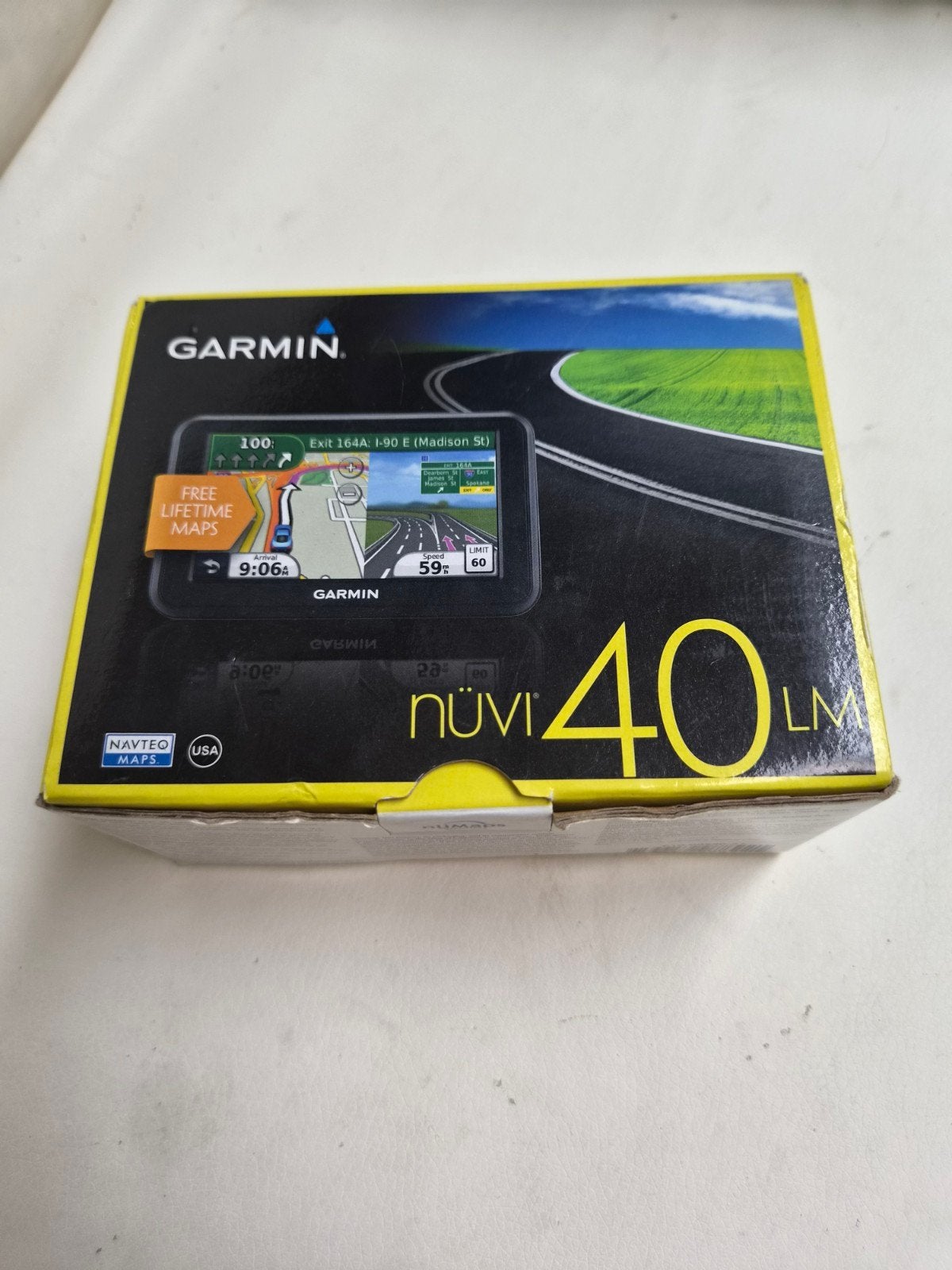 Garmin nüvi 40 LM Navigatiesysteem met Lifetime Maps, Ophalen of Verzenden, Zo goed als nieuw