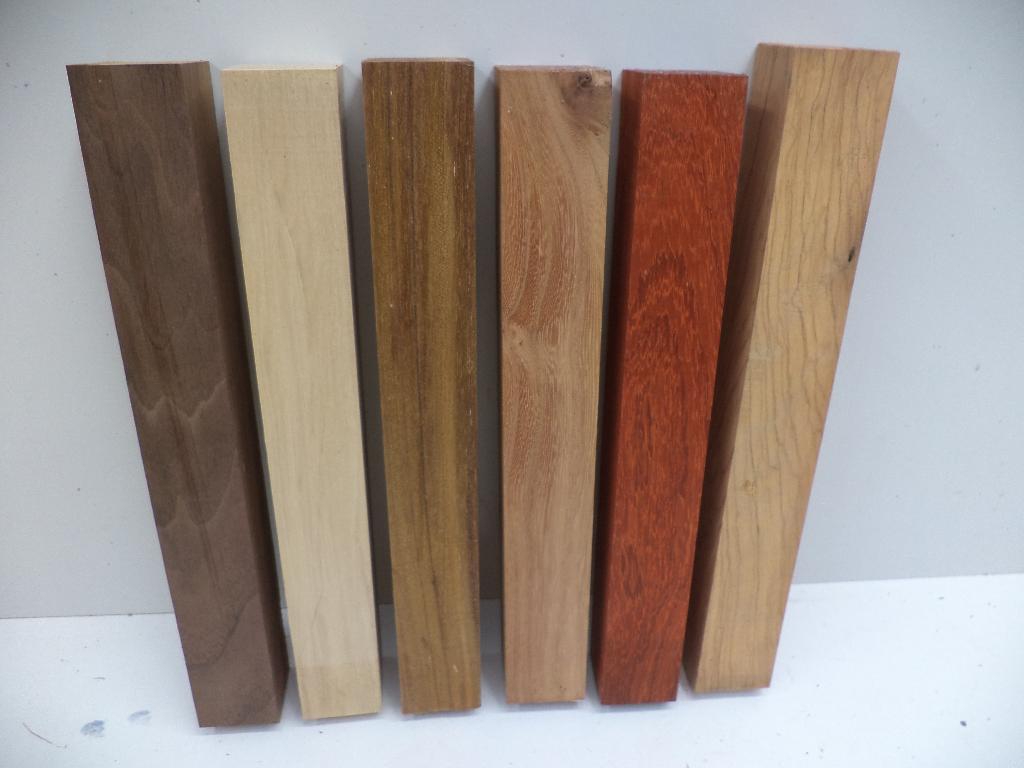 setje balkjes 4 cm dik draaihout oa teak olijf padoek noten, Ophalen of Verzenden, Nieuw