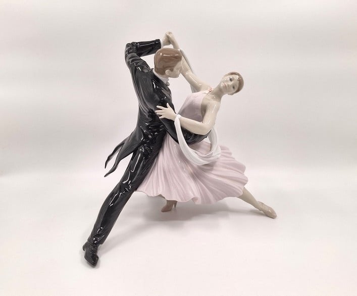 Lladro, Elegante Foxtrot #8638, Ophalen