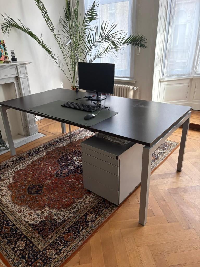 Bureau met ladenblok, Ophalen, 100 cm, Bruin, Zo goed als nieuw