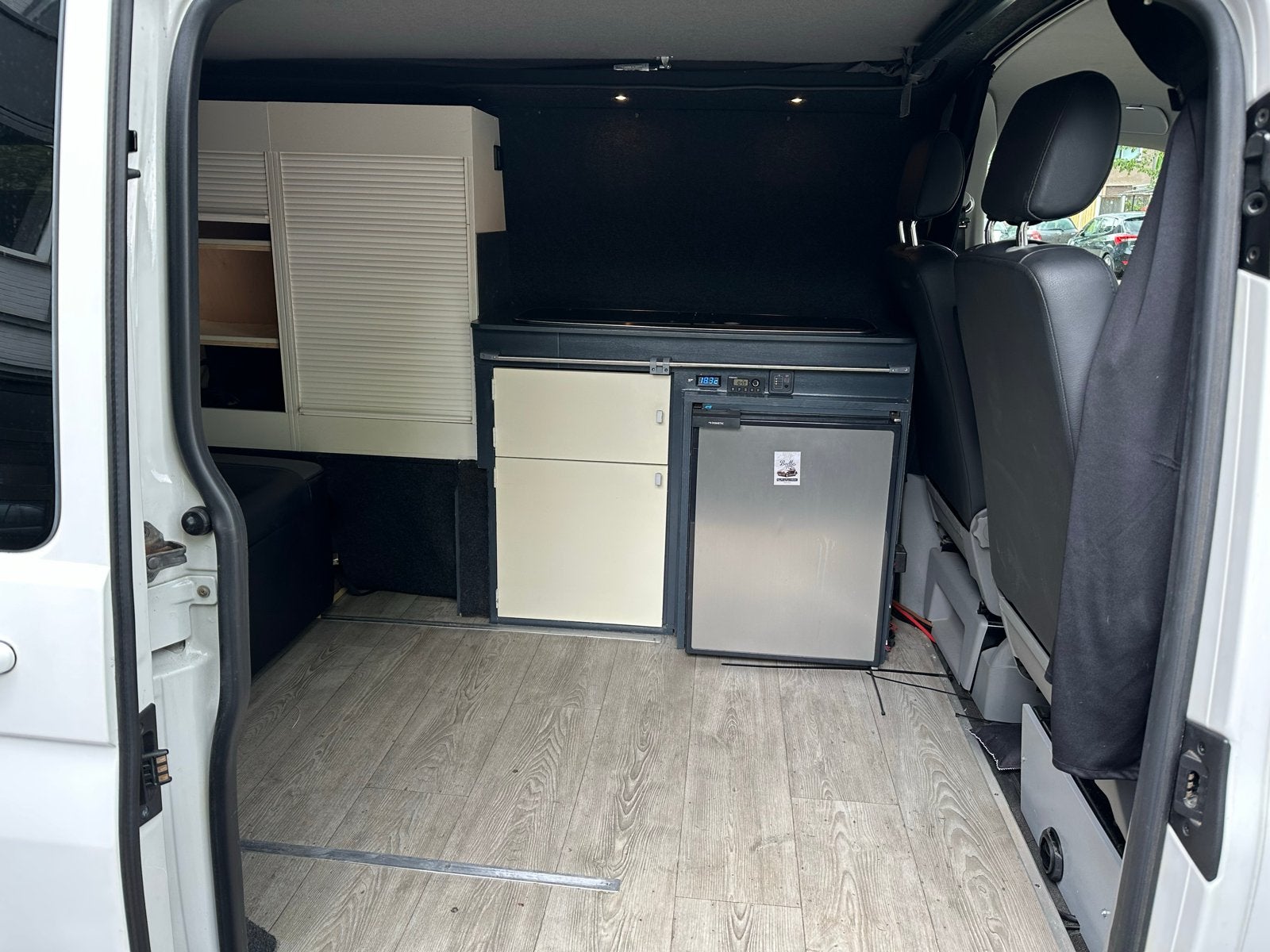 Foto 15 van Volkswagen T5 camper Automaat