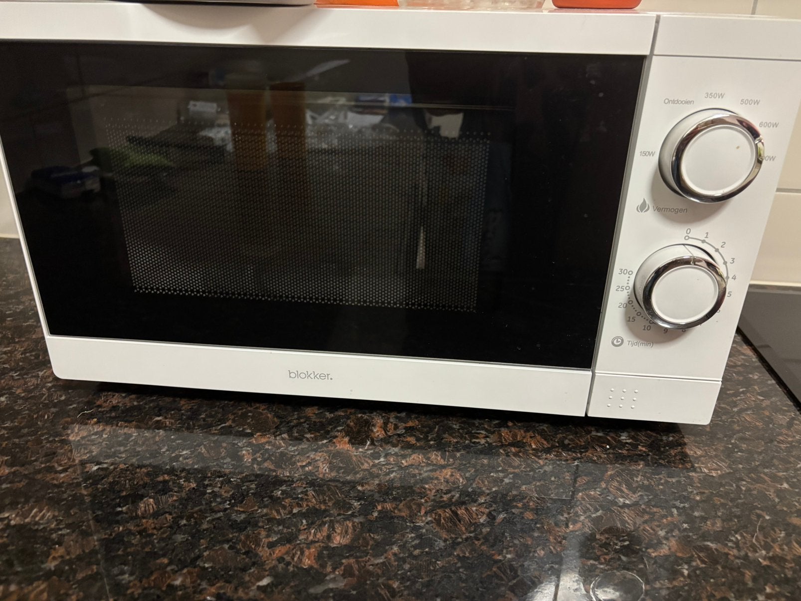 Blokker magnetron solo, Ophalen of Verzenden, Zo goed als nieuw