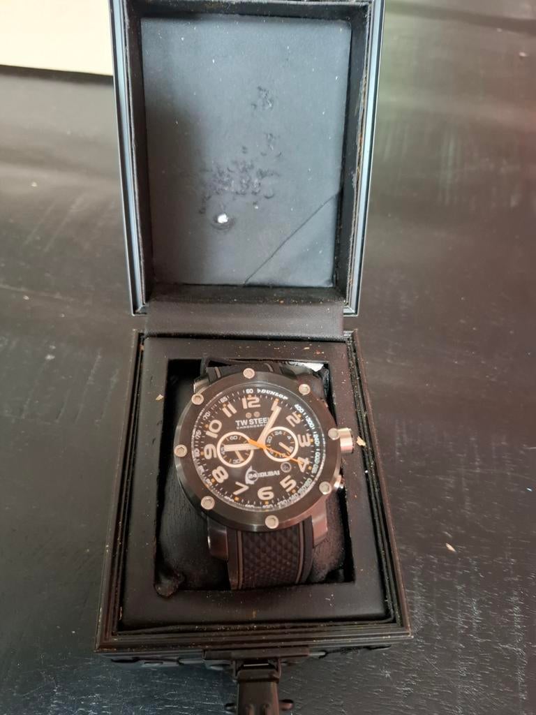 TW Steel Limited Edition Horloge - 24H Dubai Chronograaf, Overige merken, Staal, Polshorloge, Kunststof