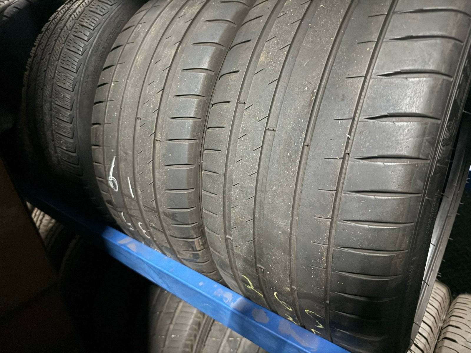 2x 265 35 19 Michelin Pilot Sport 4S MO1 4MM DOT2025