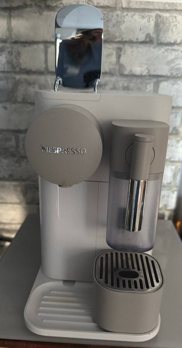 Nespresso apparaat met defect?, Ophalen of Verzenden, Zo goed als nieuw, Espresso apparaat