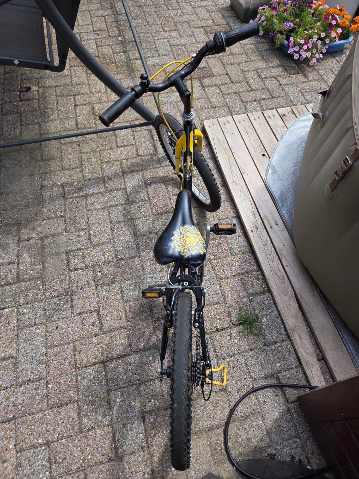 B'Twin kinderfiets 20 inch - zwart/geel, Fietsen en Brommers, Ophalen, 20 inch of meer, Gebruikt, Velgrem