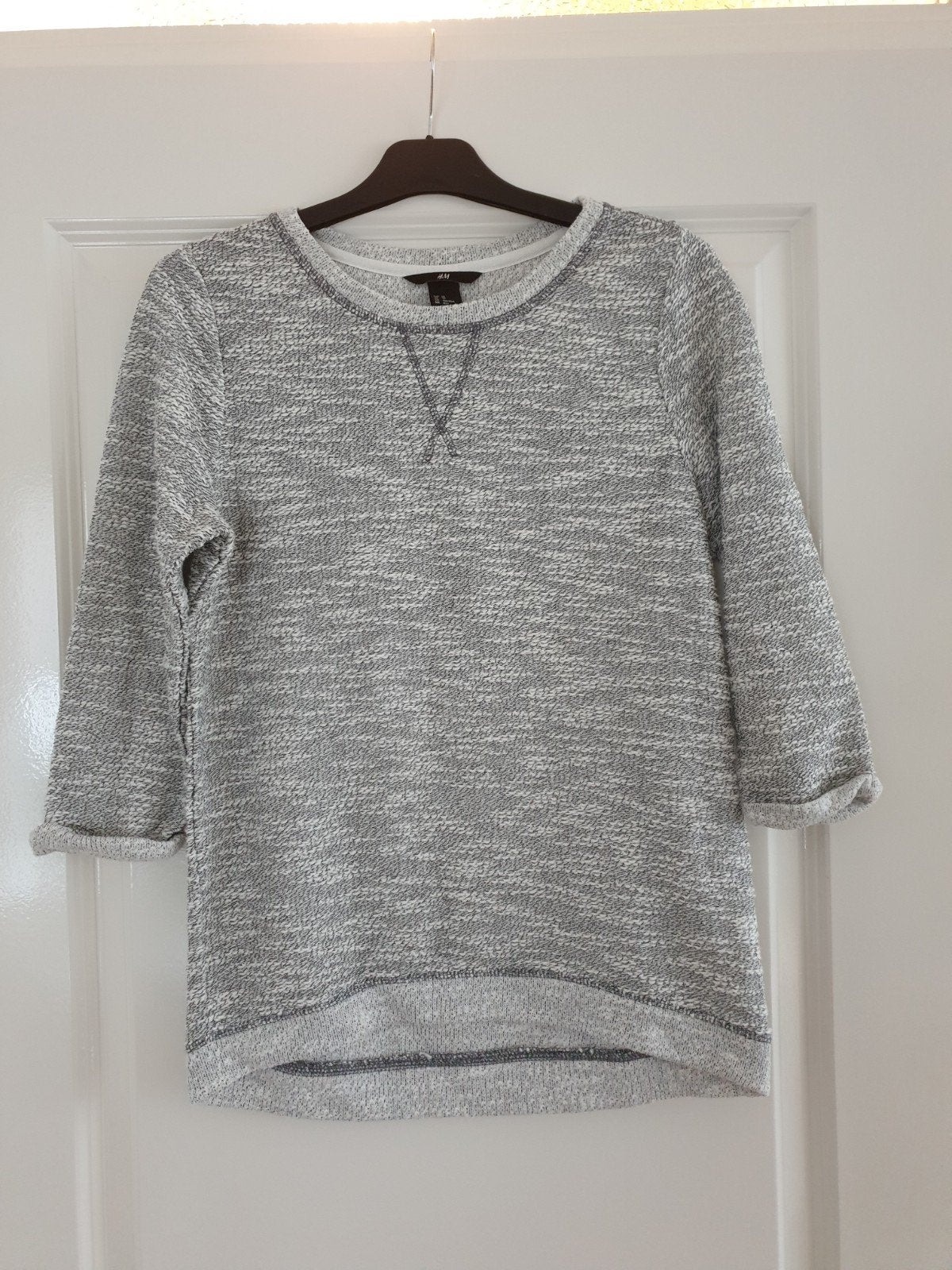 Lichtgrijze trui maat XS van H&M
Nieuw, nooit gedragen
69% k, H&M, Nieuw, Ophalen of Verzenden, Maat 34 (XS) of kleiner