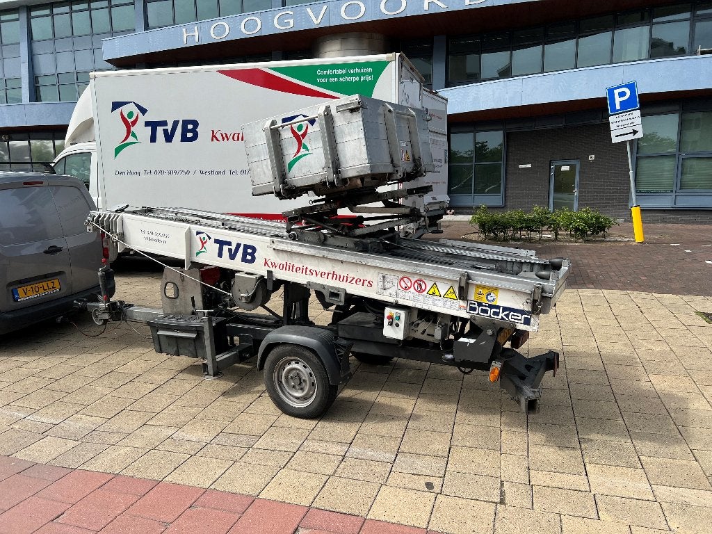 Bocker Junior verhuislift 21 meter met NIEUWE MOTOR, Zakelijke goederen, Machines en Bouw | Liften, Steigers en Ladders, Ophalen