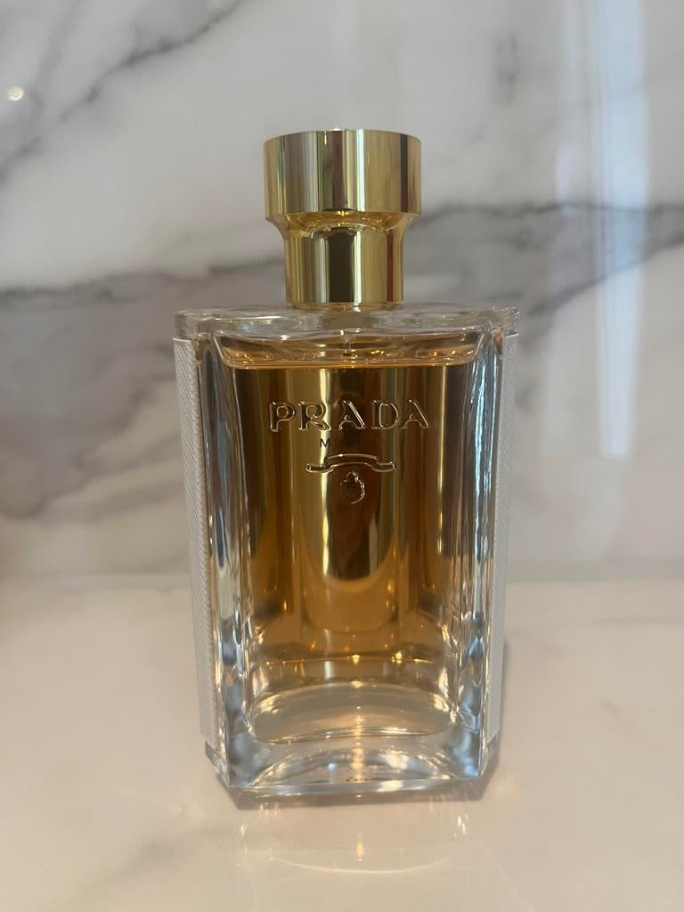 Prada La Femme 100 ml Eau de Parfum, Sieraden, Tassen en Uiterlijk, Uiterlijk | Parfum, Ophalen of Verzenden, Nieuw