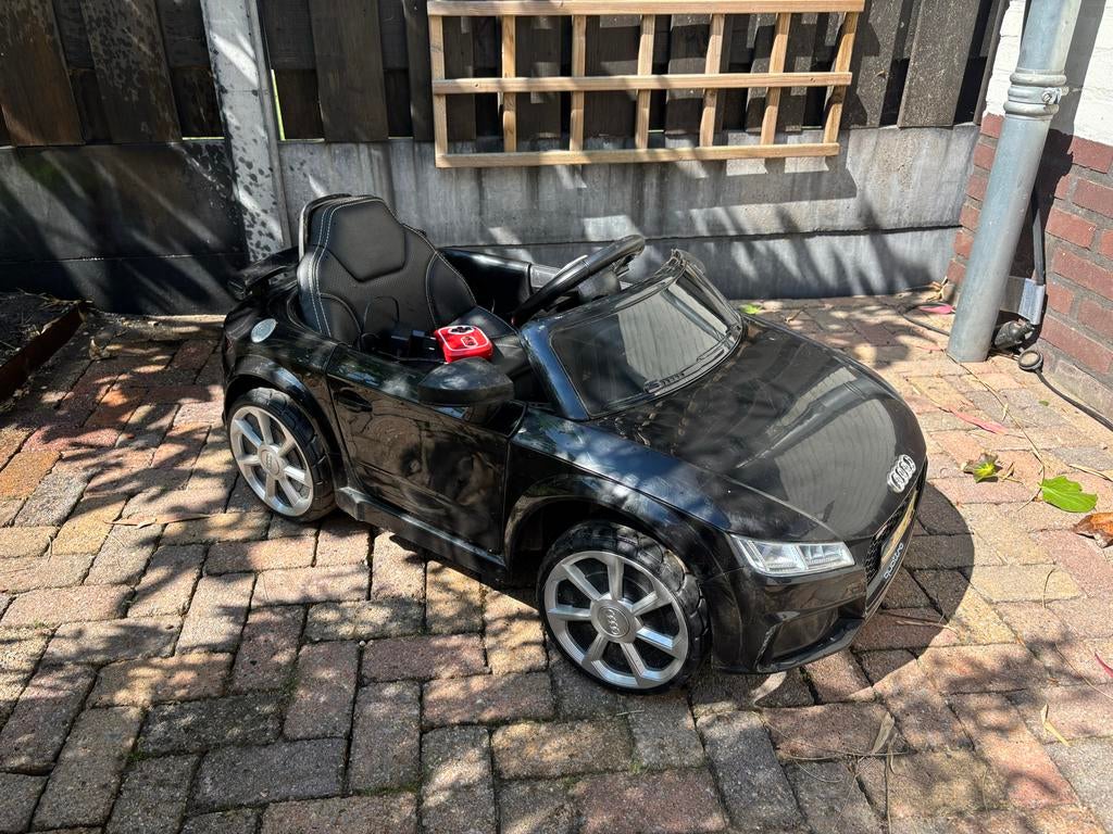 Elektrische kinderauto Audi TT RS met afstandsbediening, Ophalen, Gebruikt