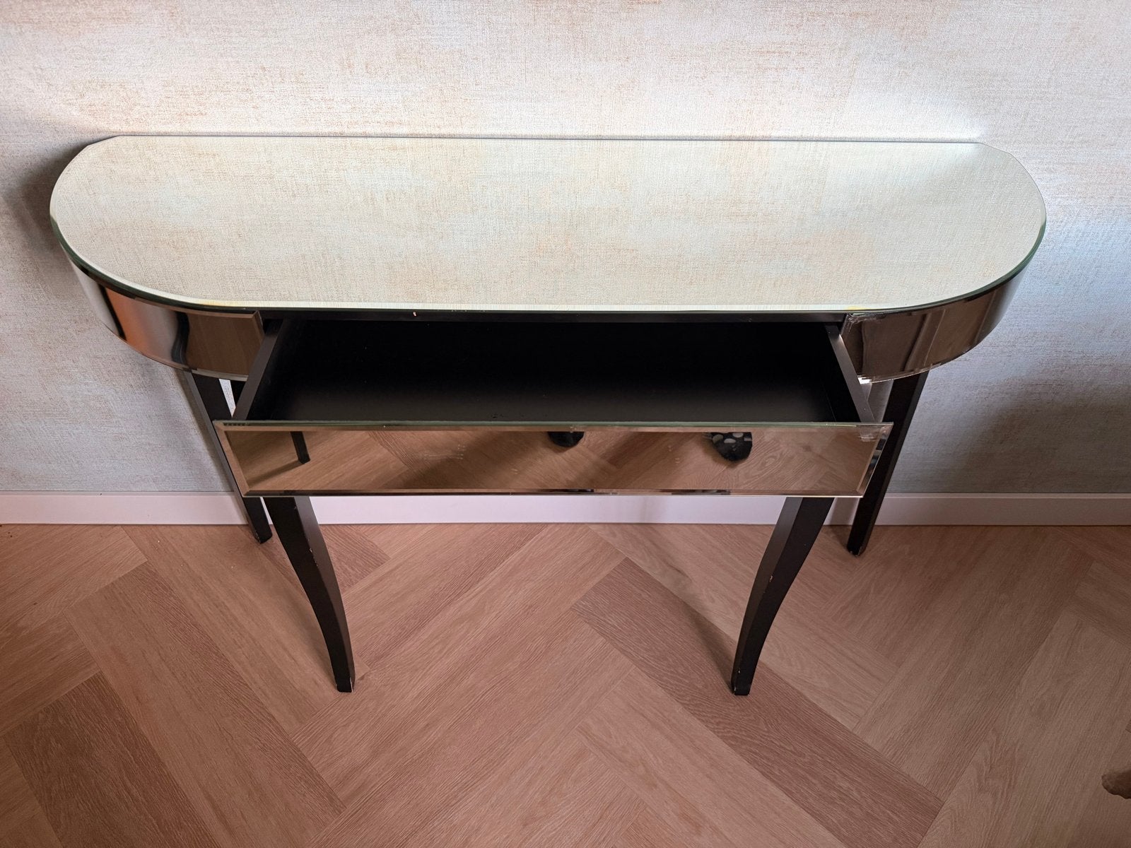 Stijlvolle haltafel met lade en spiegelaccenten, Huis en Inrichting, Tafels | Sidetables, Ophalen, Gebruikt, 100 tot 150 cm, Glas