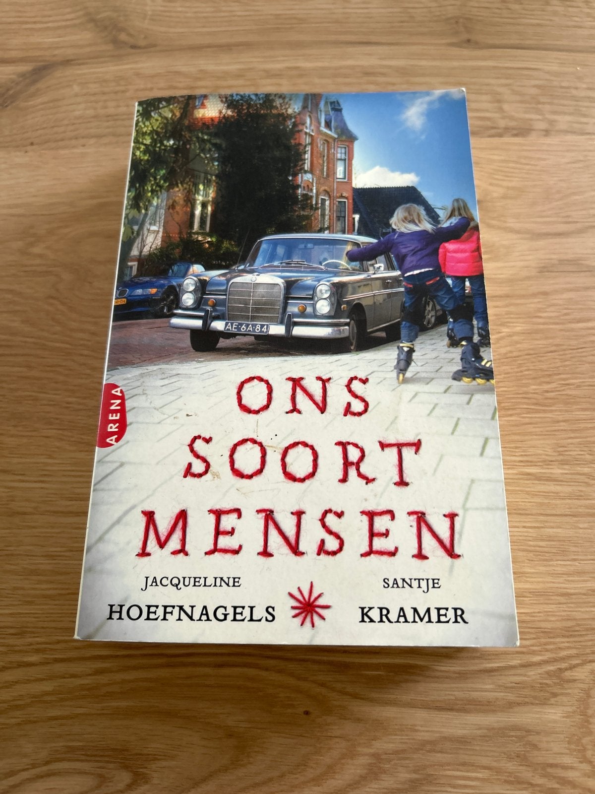 Ons Soort Mensen - Jacqueline Hoefnagels & Santje Kramer, Ophalen of Verzenden, Gelezen, Nederland
