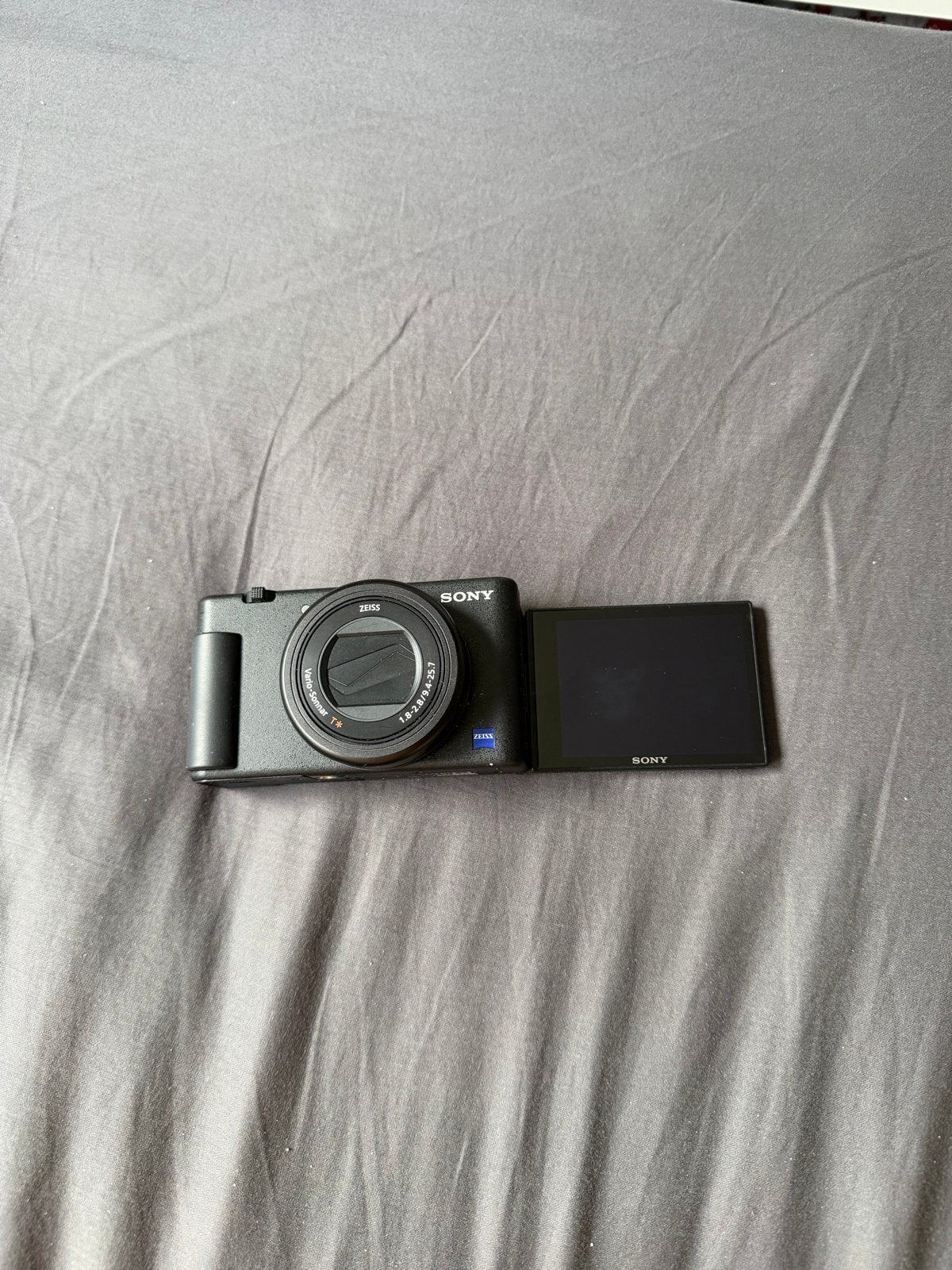 Sony ZV-1 Vlogcamera met accessoires, Audio, Tv en Foto, Kantelbaar/draaibaar scherm, Ophalen of Verzenden, Zo goed als nieuw