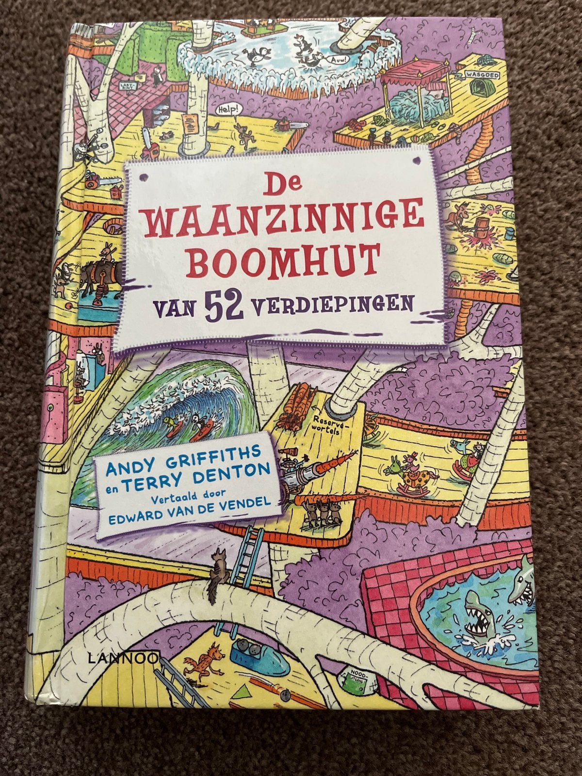 De Waanzinnige Boomhut van 52 Verdiepingen - Andy Griffiths, Ophalen of Verzenden, Zo goed als nieuw, Fictie algemeen