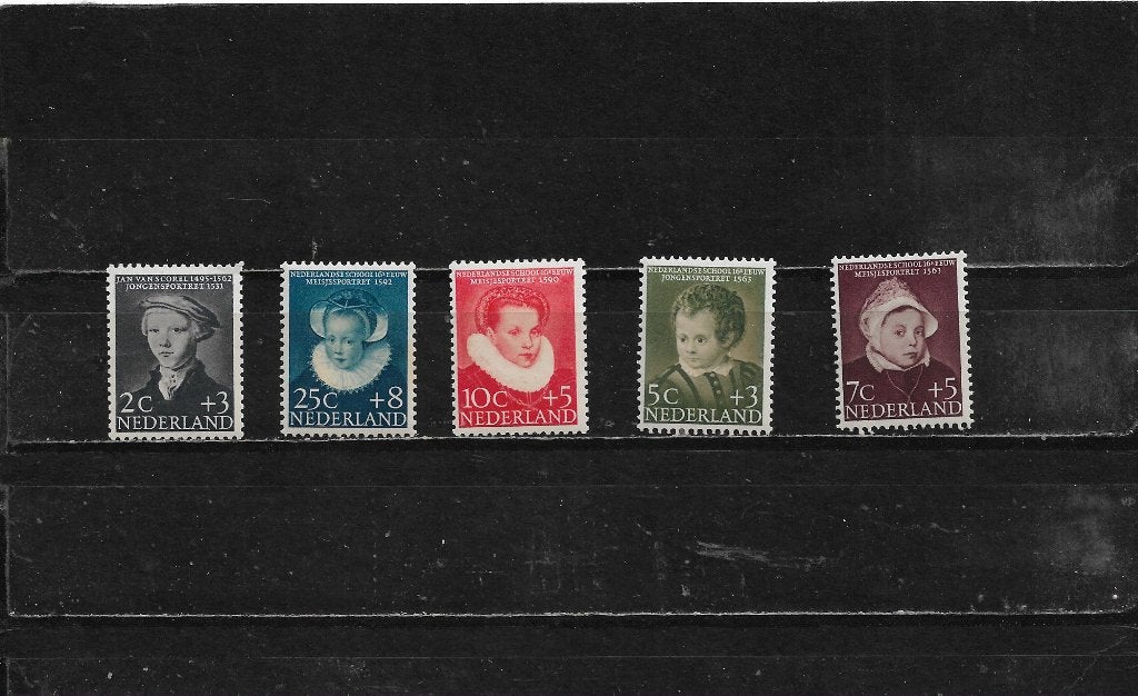 Koopje  Nederland  michel nr  685 t/m 689  Postfris, Postzegels en Munten, Postzegels | Nederland, Ophalen of Verzenden, Na 1940