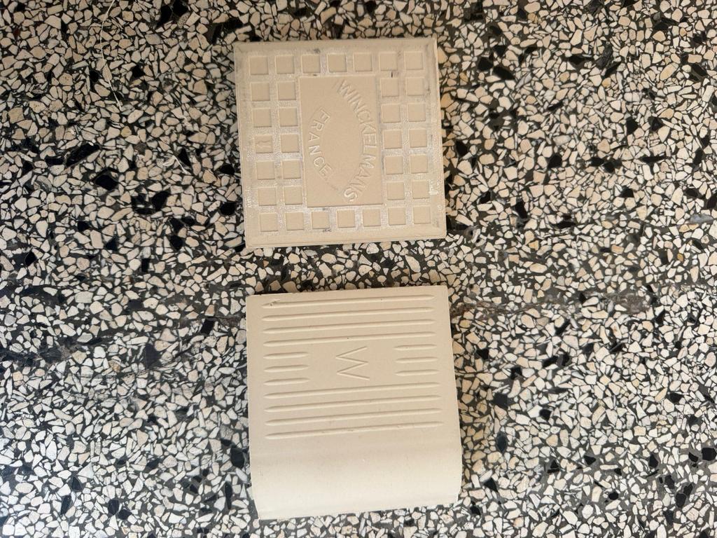 Winckelmans tegels 10x10 blanc, Ophalen, Zo goed als nieuw, Split