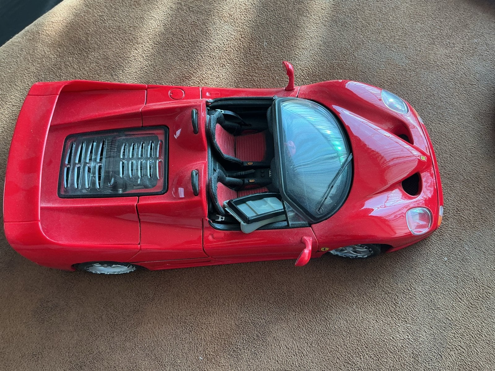 Burago Ferrari 250 Testa Rossa (1957) Schaal 1/18, Hobby en Vrije tijd, Ophalen, Zo goed als nieuw, Auto, Bburago
