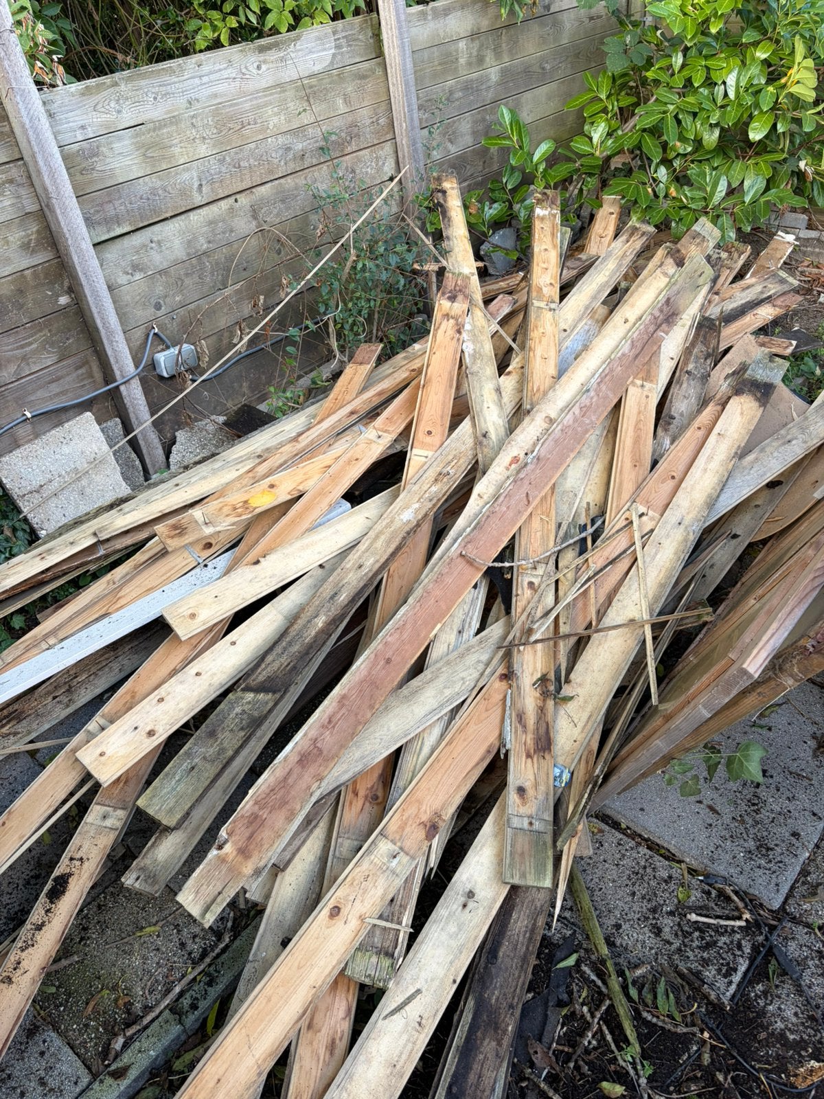 Gratis sloop/brandhout, Minder dan 3 m³, Ophalen