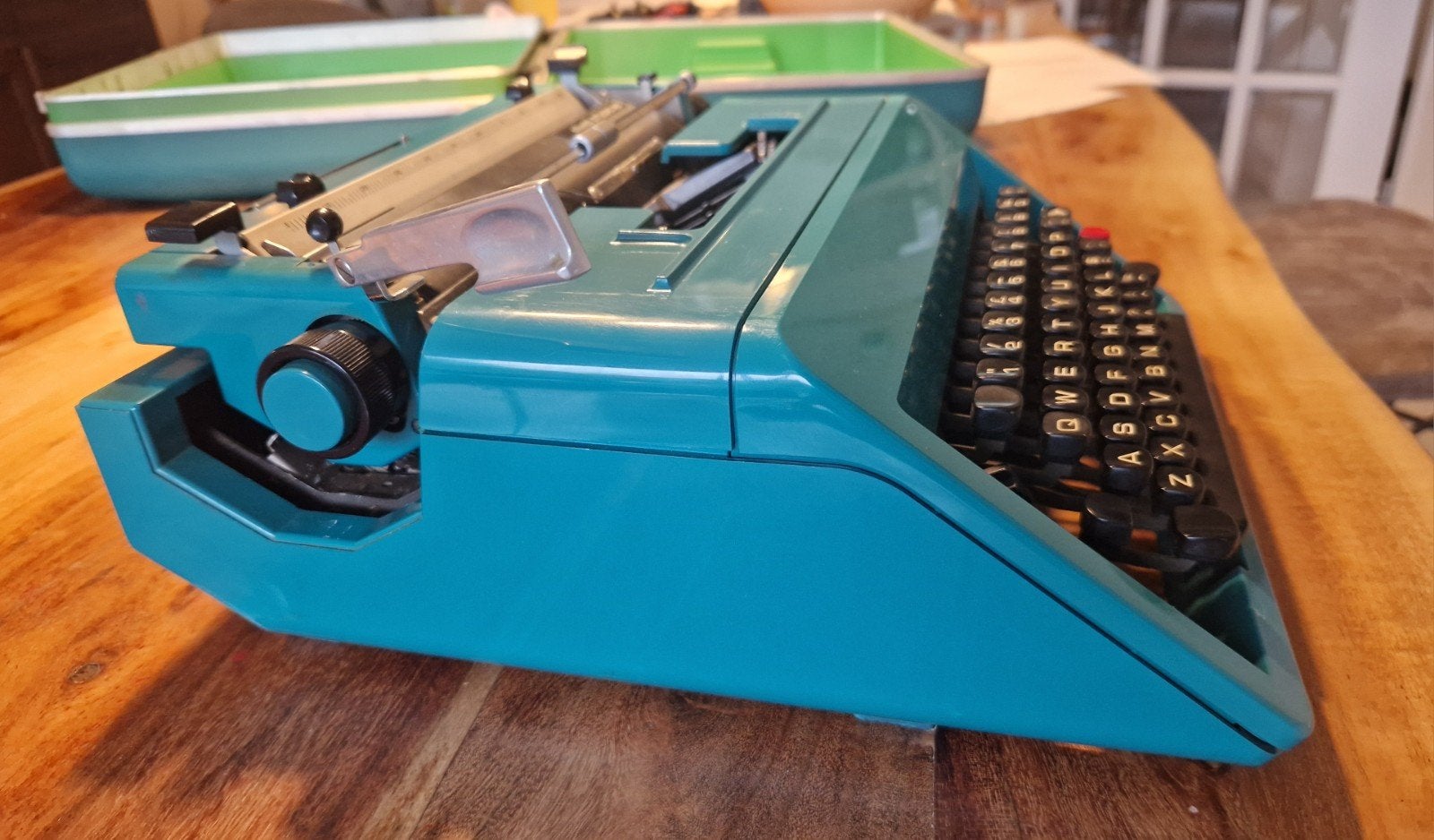 Olivetti typemachine met case, Ophalen of Verzenden