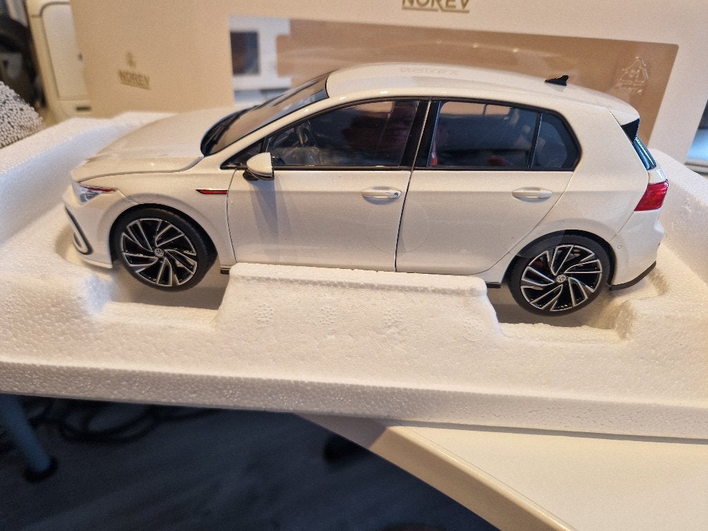 Volkswagen Golf GTI 8 2021 1/18, Hobby en Vrije tijd, Modelauto's | 1:18, Ophalen of Verzenden, Nieuw, Auto, Norev
