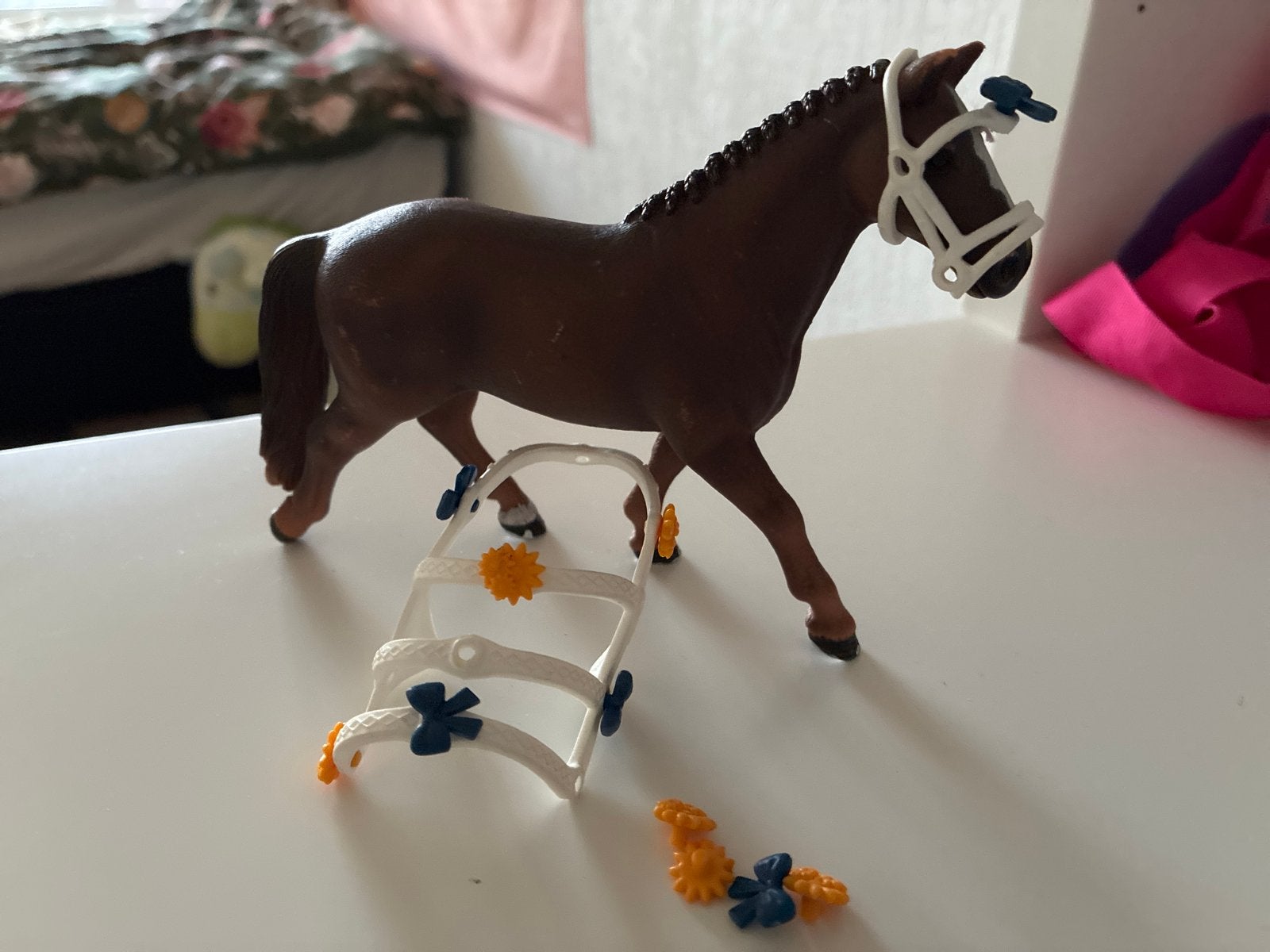 Schleich paard met accessoires, Ophalen, Zo goed als nieuw