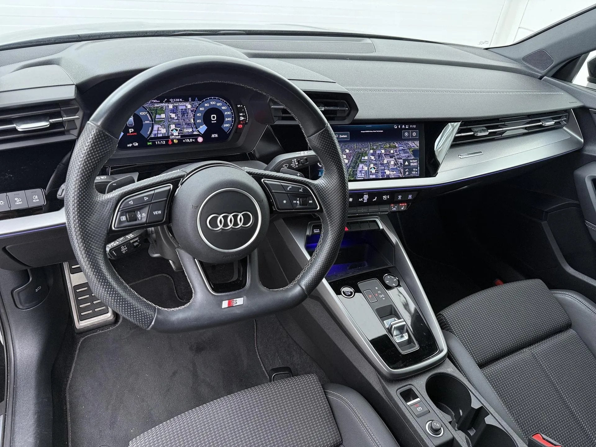 Audi A3 Sportback 45 TFSIe S-line (bj 2024, automaat), Automaat, Gebruikt, Zwart, 245 pk