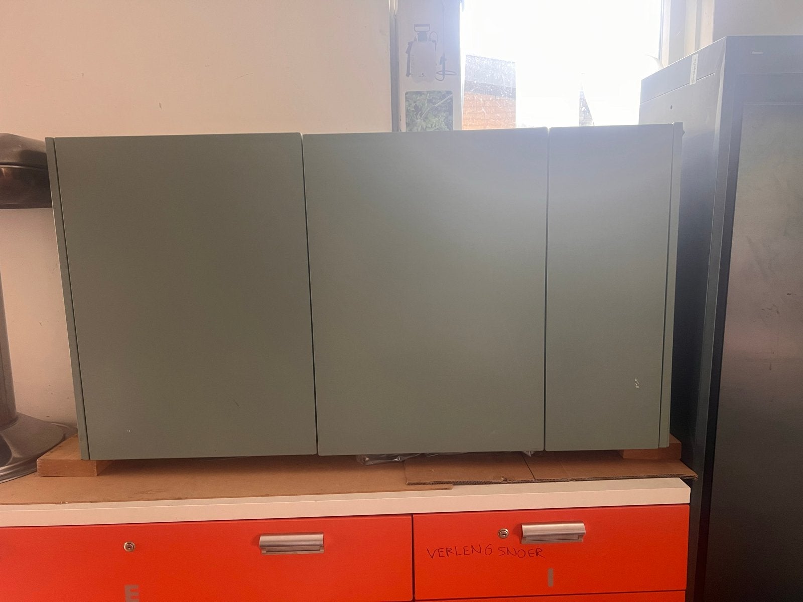 Metalen wandkast voor keuken of schuur, Ophalen, Gebruikt