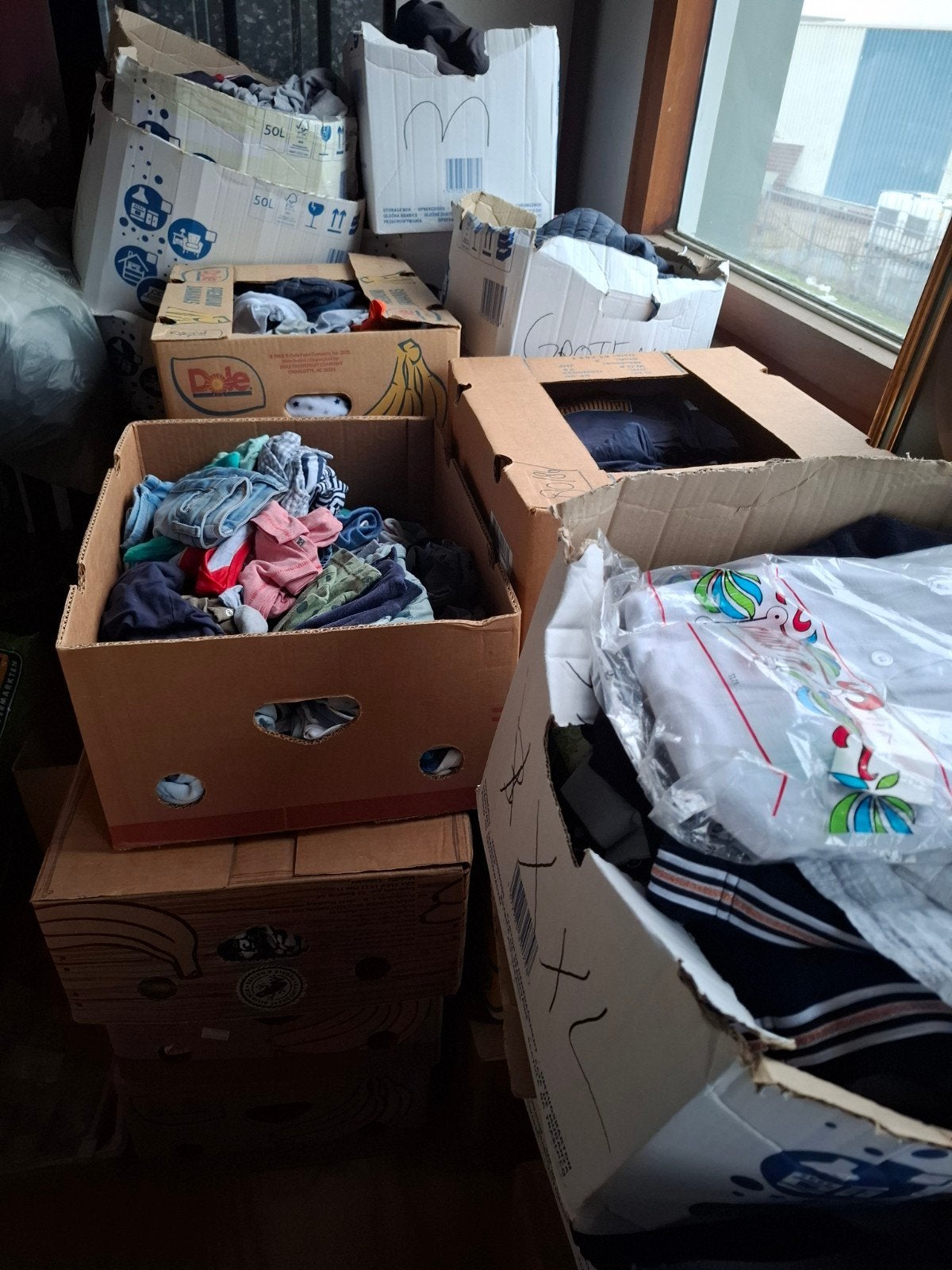 Ter overname 1500 stuks 2dehands kleding partij, Diversen, Ophalen of Verzenden, Zo goed als nieuw