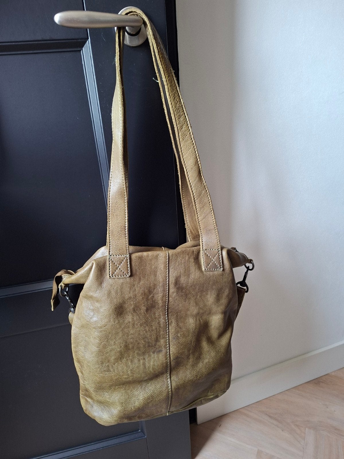 Mosgroene lederen tas merk Bear te koop., Sieraden, Tassen en Uiterlijk, Tassen | Damestassen, Ophalen of Verzenden, Gebruikt