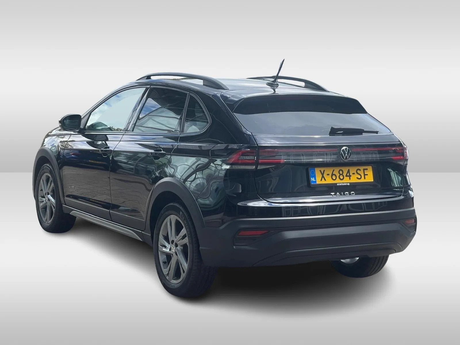 Volkswagen Taigo 1.0 TSI Life (bj 2024), Gebruikt, Origineel Nederlands, Handgeschakeld, 19 km/l