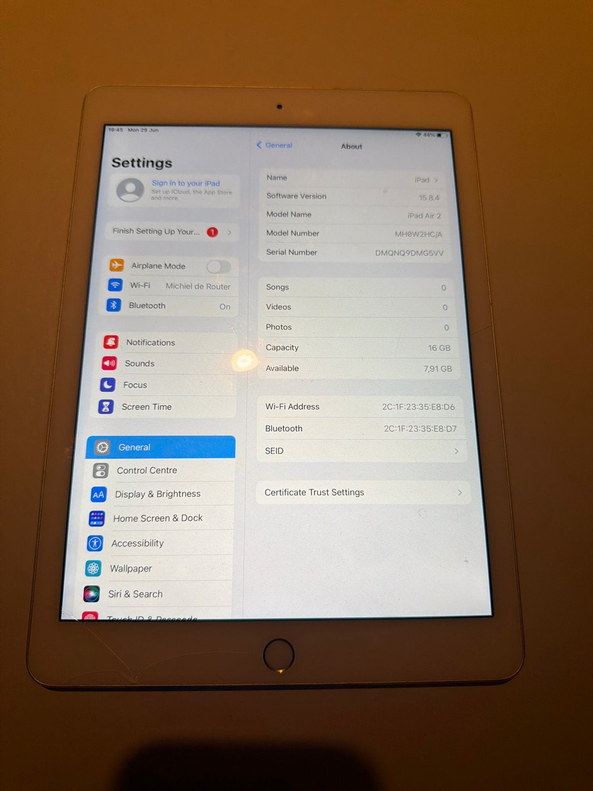 iPad Air 2, 16GB, gebruikt, Computers en Software, Apple iPads, Gebruikt, Wit, Apple iPad Air, 16 GB