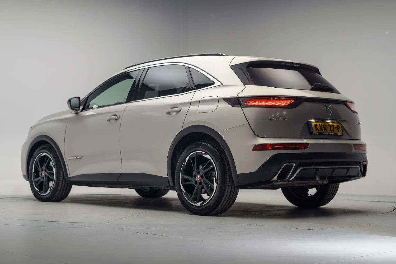 DS 7 Crossback E-Tense Performance Line Aut. [ Panoramadak C, Auto's, 4 cilinders, Plug-in hybride, Bedrijf, Hybride Elektrisch/Benzine