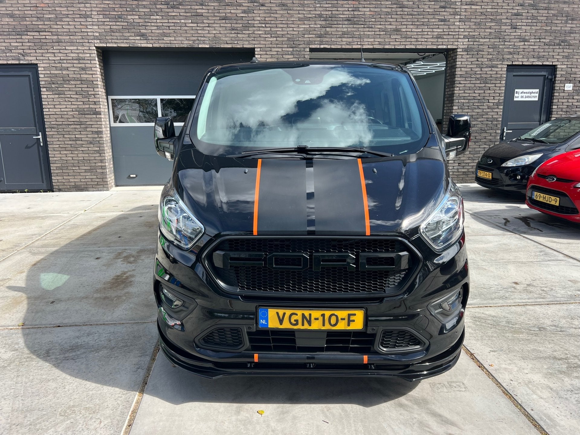 Ford Transit Custom 320 2.0 TDCI L1H1 Sport DC, 15 km/l, Euro 6, 4 cilinders, Bedrijf