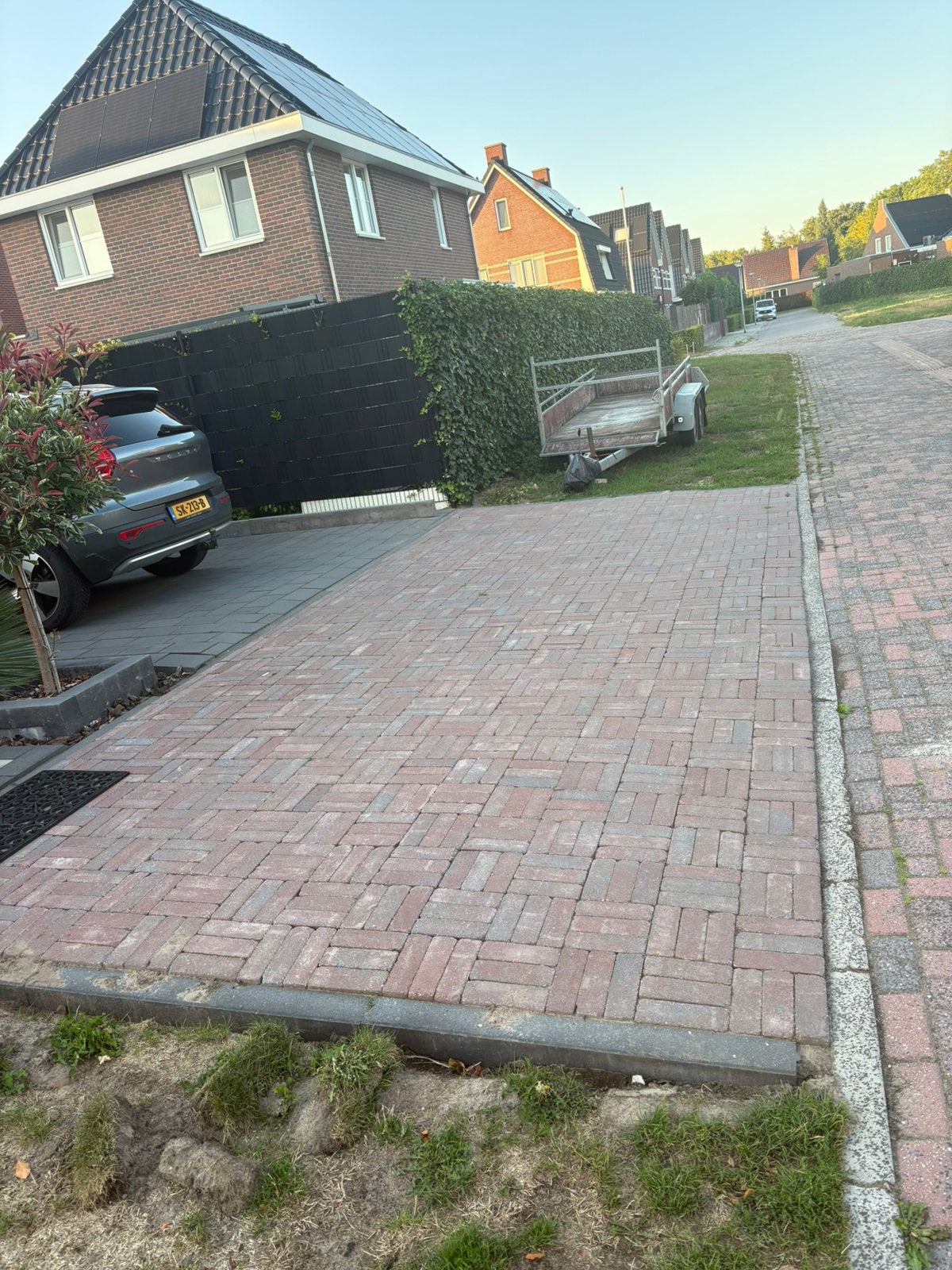 Straatwerk 7.10 bij 3.10 + 14 dikke banden, Tuin en Terras, Tegels en Klinkers, Ophalen, Zo goed als nieuw, Beton, Overige typen